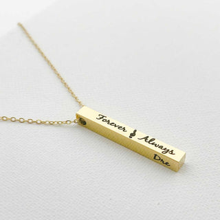 Engraved_gold_name_necklace